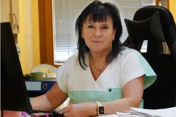 Vrchní sestra Lenka Bolomová